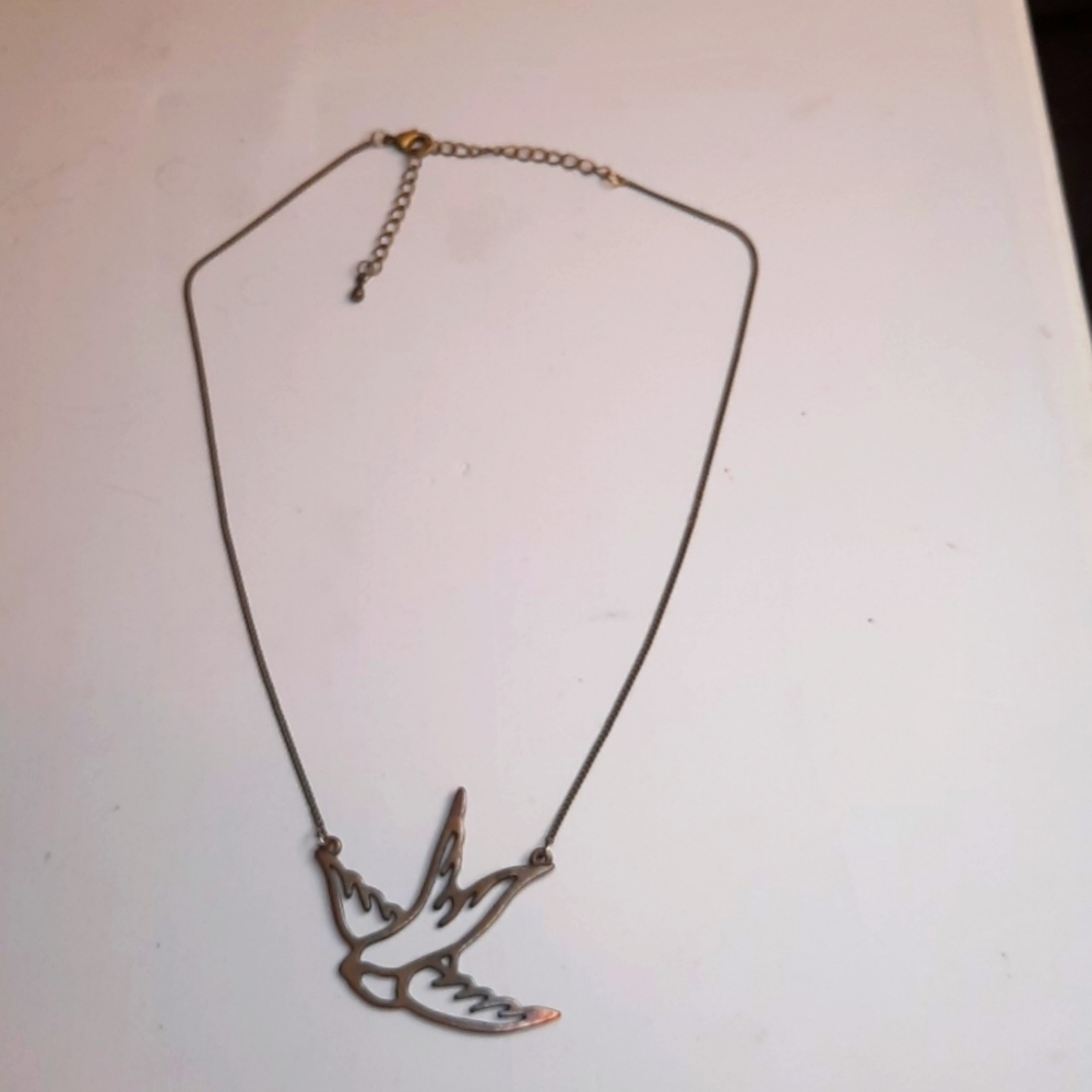 Bronze  flying  bird necklaces